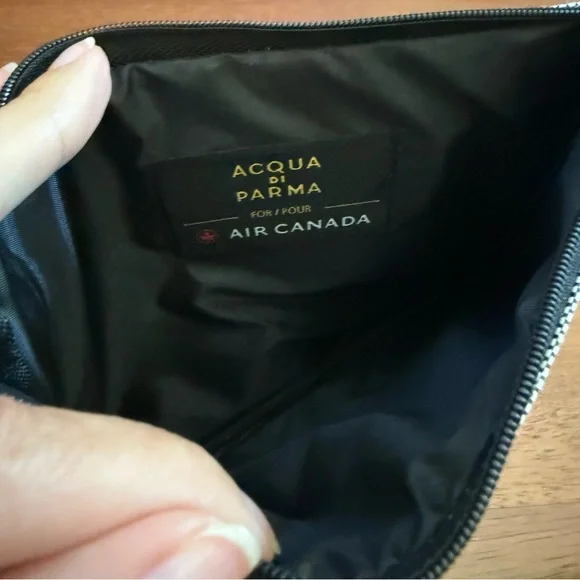 Unused Aqua Di Parma x Air Canada Travel Pouch Cosmetic Case Accessory Zip Bag - Picture 4 of 4